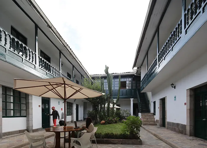 Hotel Raymi 3*