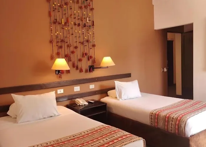 Hotel Raymi